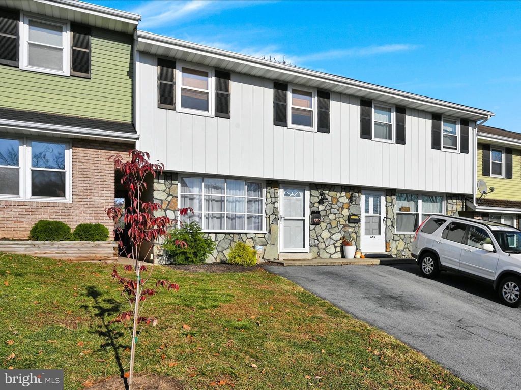 Photo of 659 N Lime Street, ELIZABETHTOWN, PA 17022 (MLS # PALA2060730)