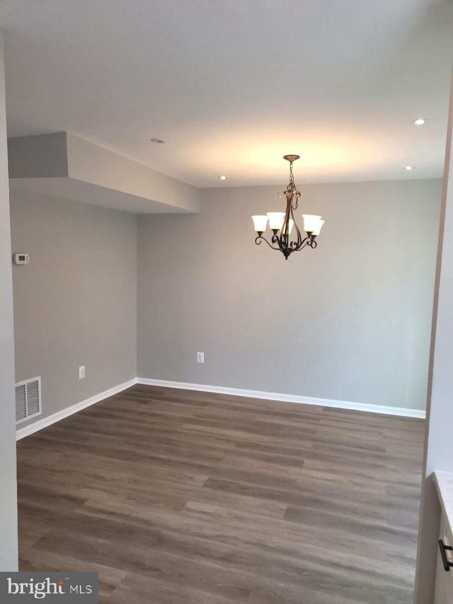 PINEWOOD STATION - Residential