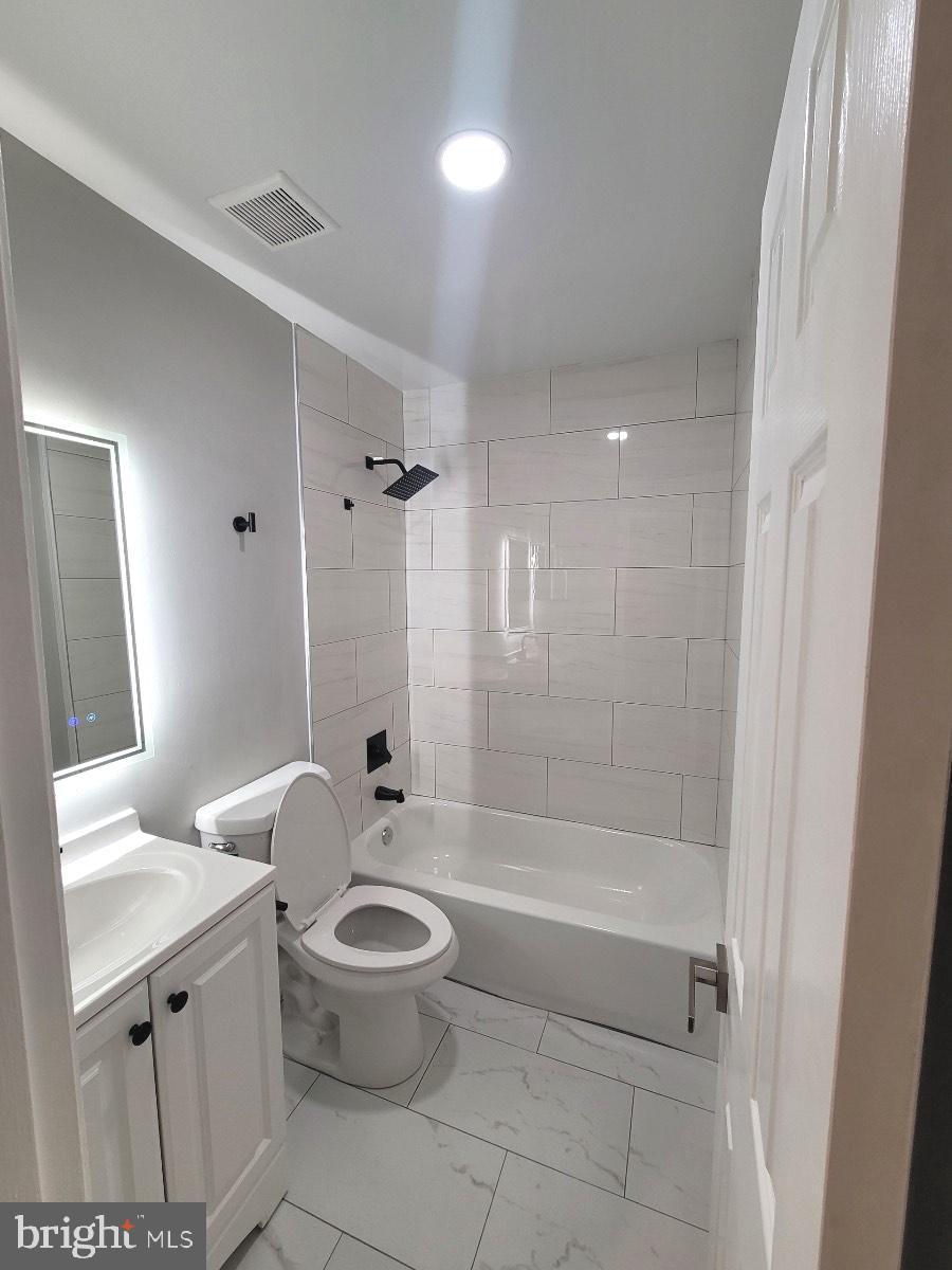 PINEWOOD STATION - Residential