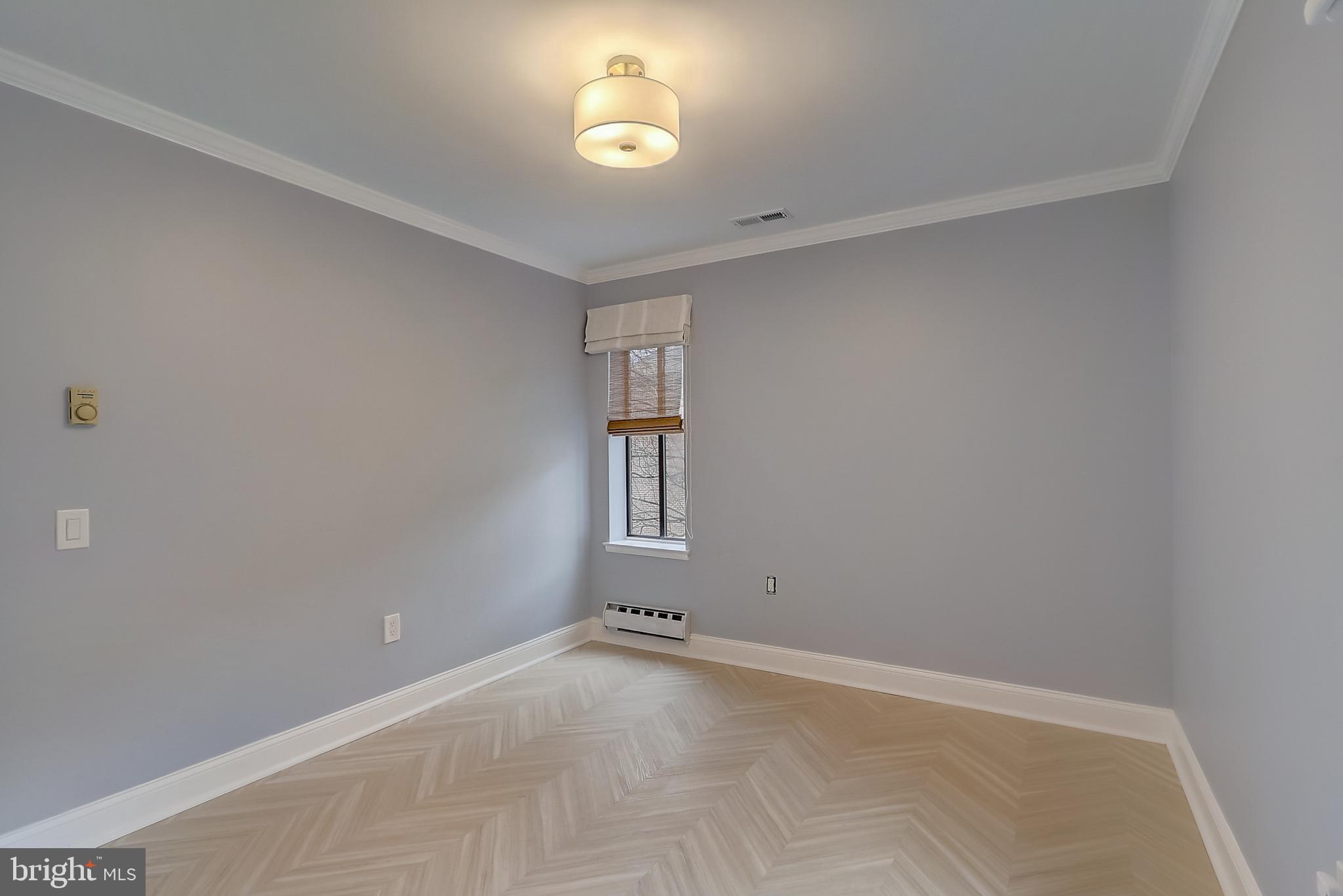 ROSSMOOR MUTUAL #19 - Residential