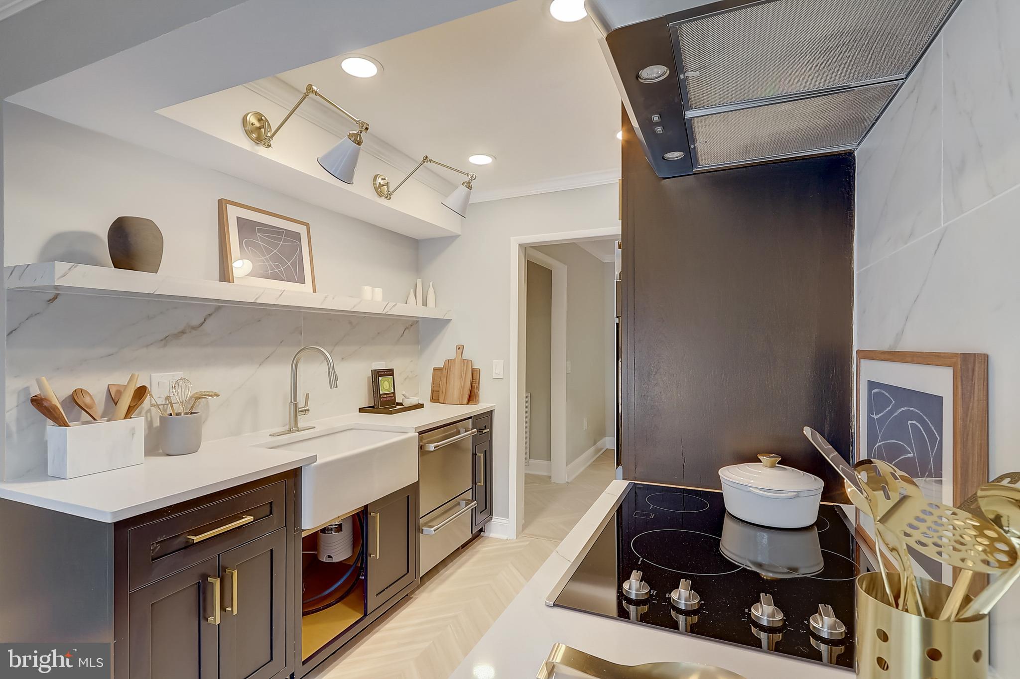 ROSSMOOR MUTUAL #19 - Residential