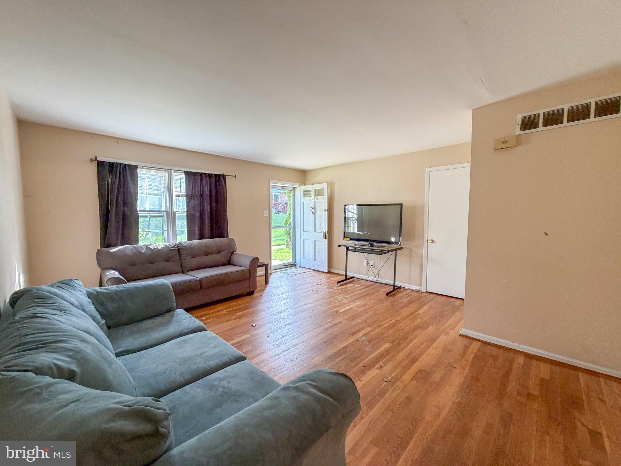 2333 TAGGART COURT