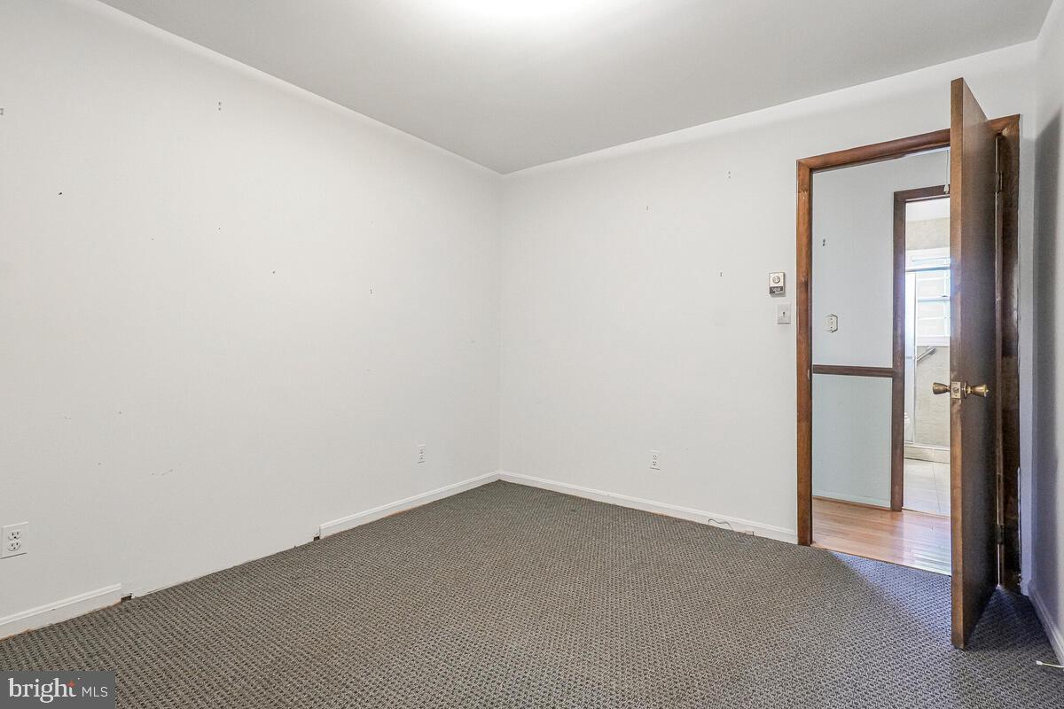 GOLDEN BEACH - Residential