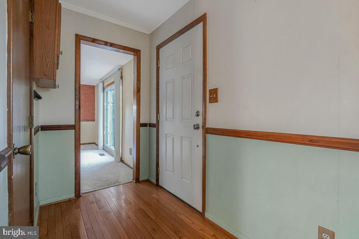 GOLDEN BEACH - Residential