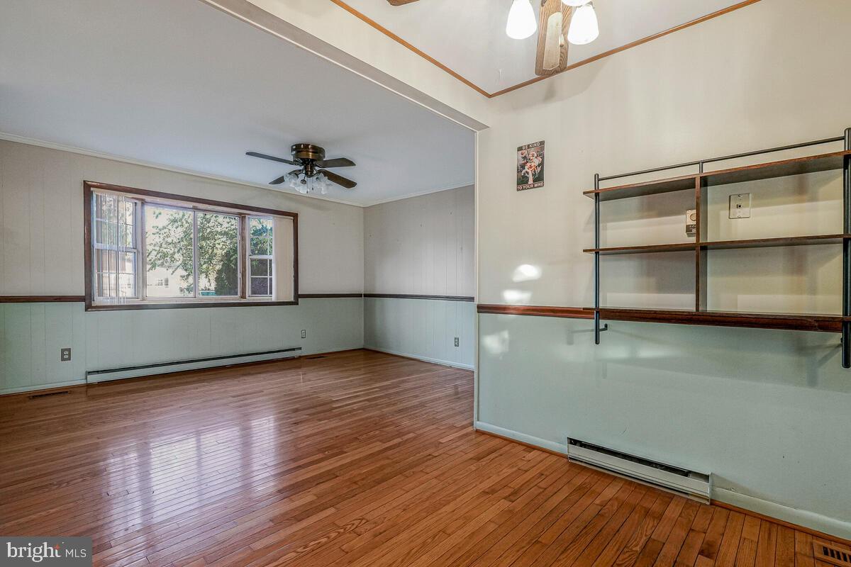 GOLDEN BEACH - Residential