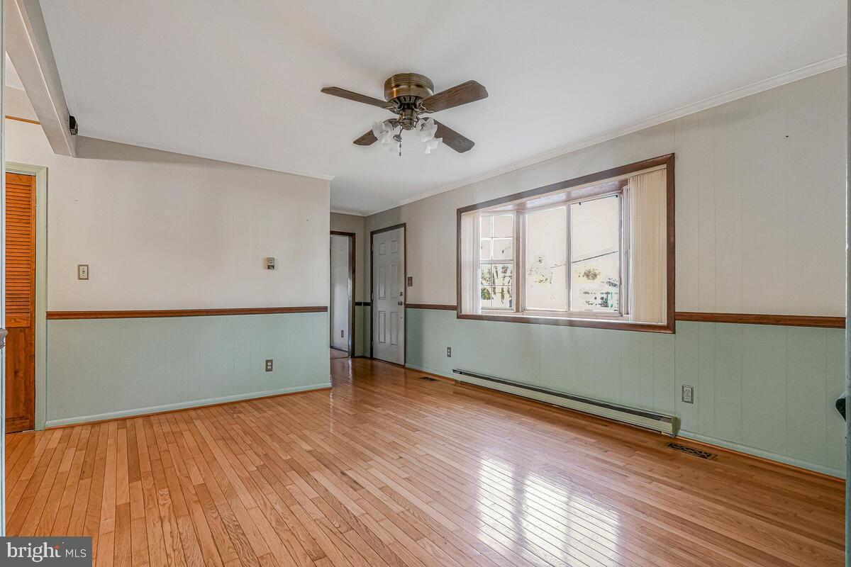 GOLDEN BEACH - Residential