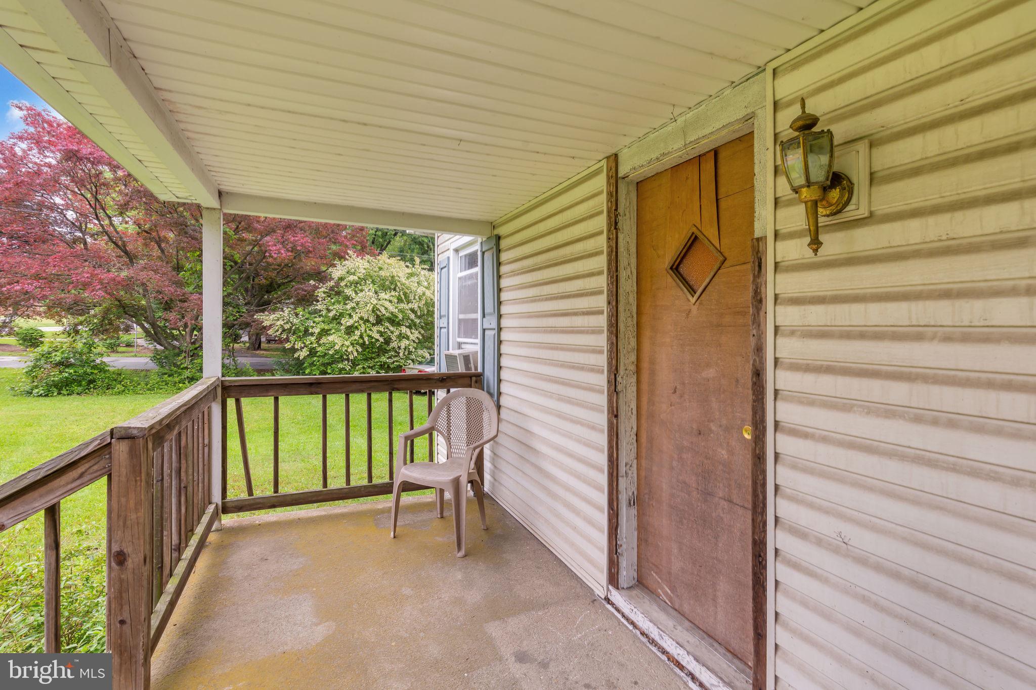 1063 MINNETONKA ROAD