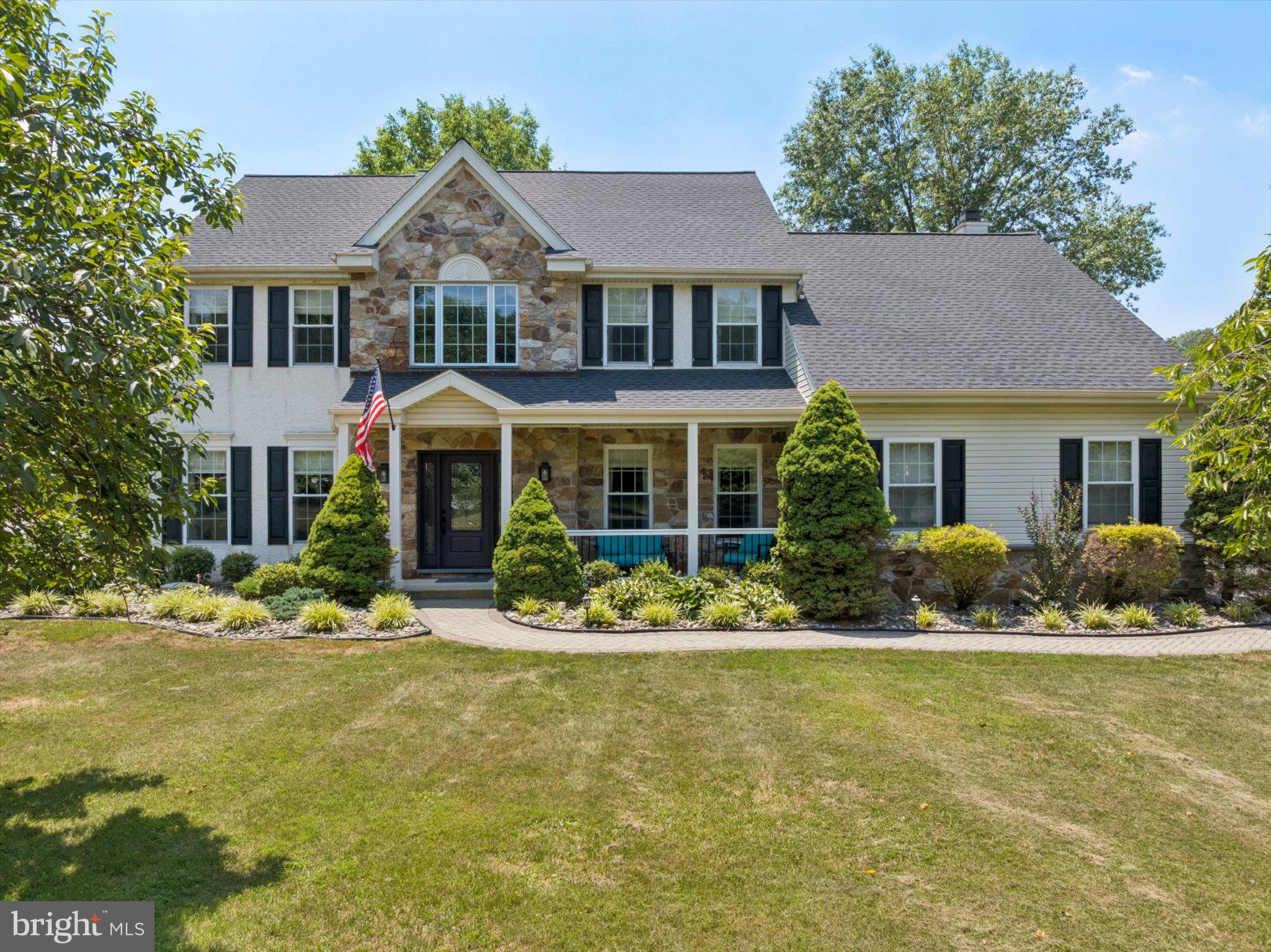 109 W CLAY CREEK LANE