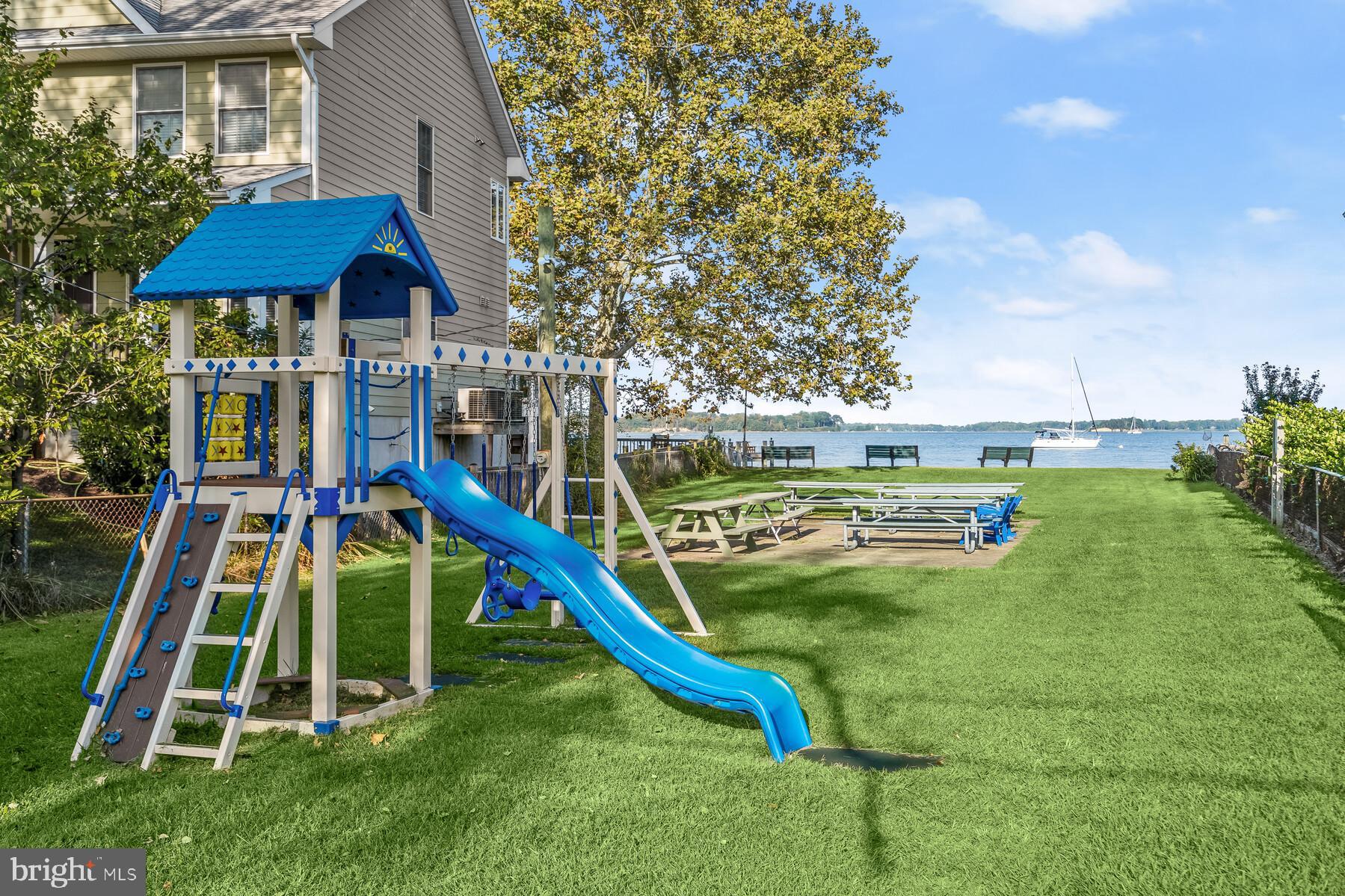 WEST MAGOTHY MANOR - Residential