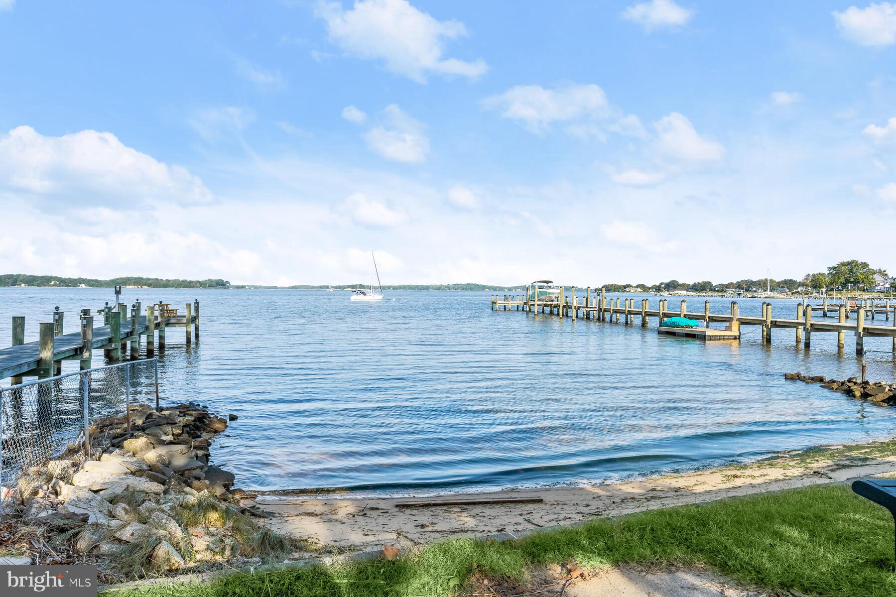 WEST MAGOTHY MANOR - Residential