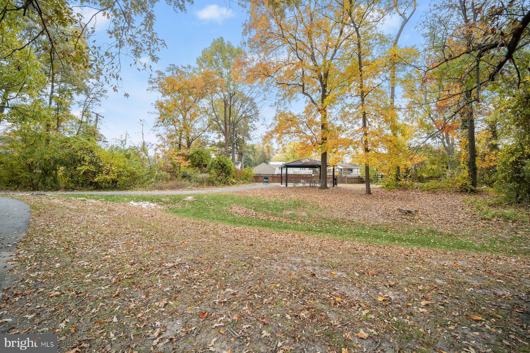 WEST MAGOTHY MANOR - Residential