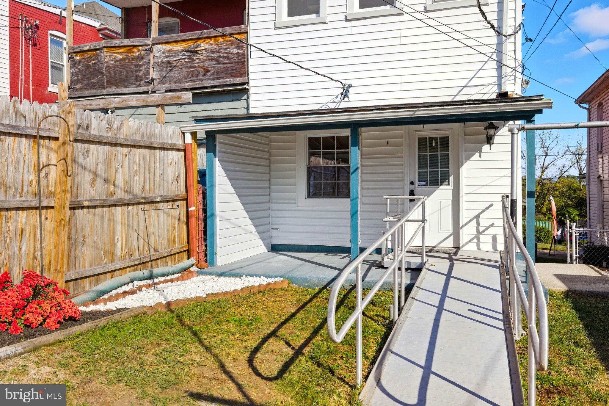 HAGERSTOWN - Residential