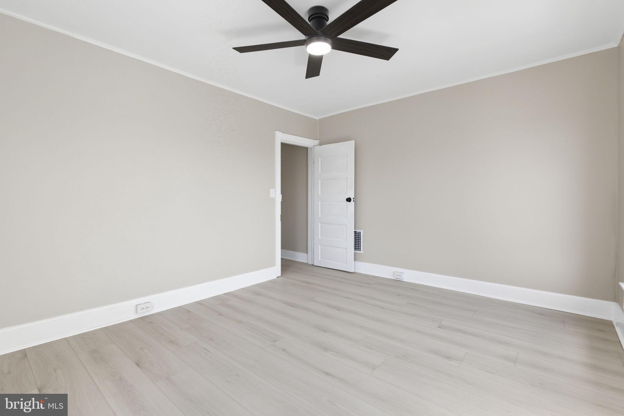 HAGERSTOWN - Residential