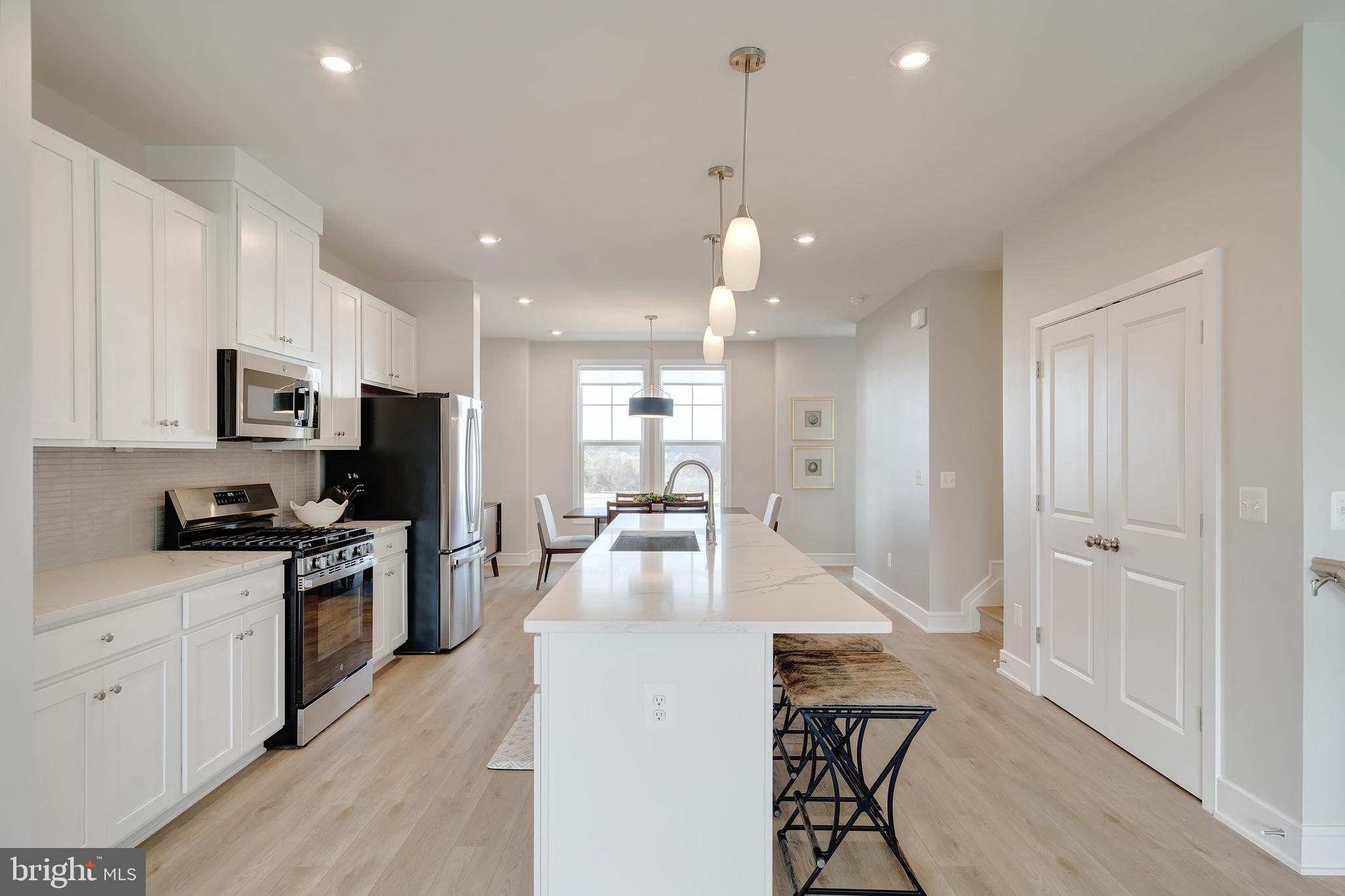 LAKE FREDERICK - Residential