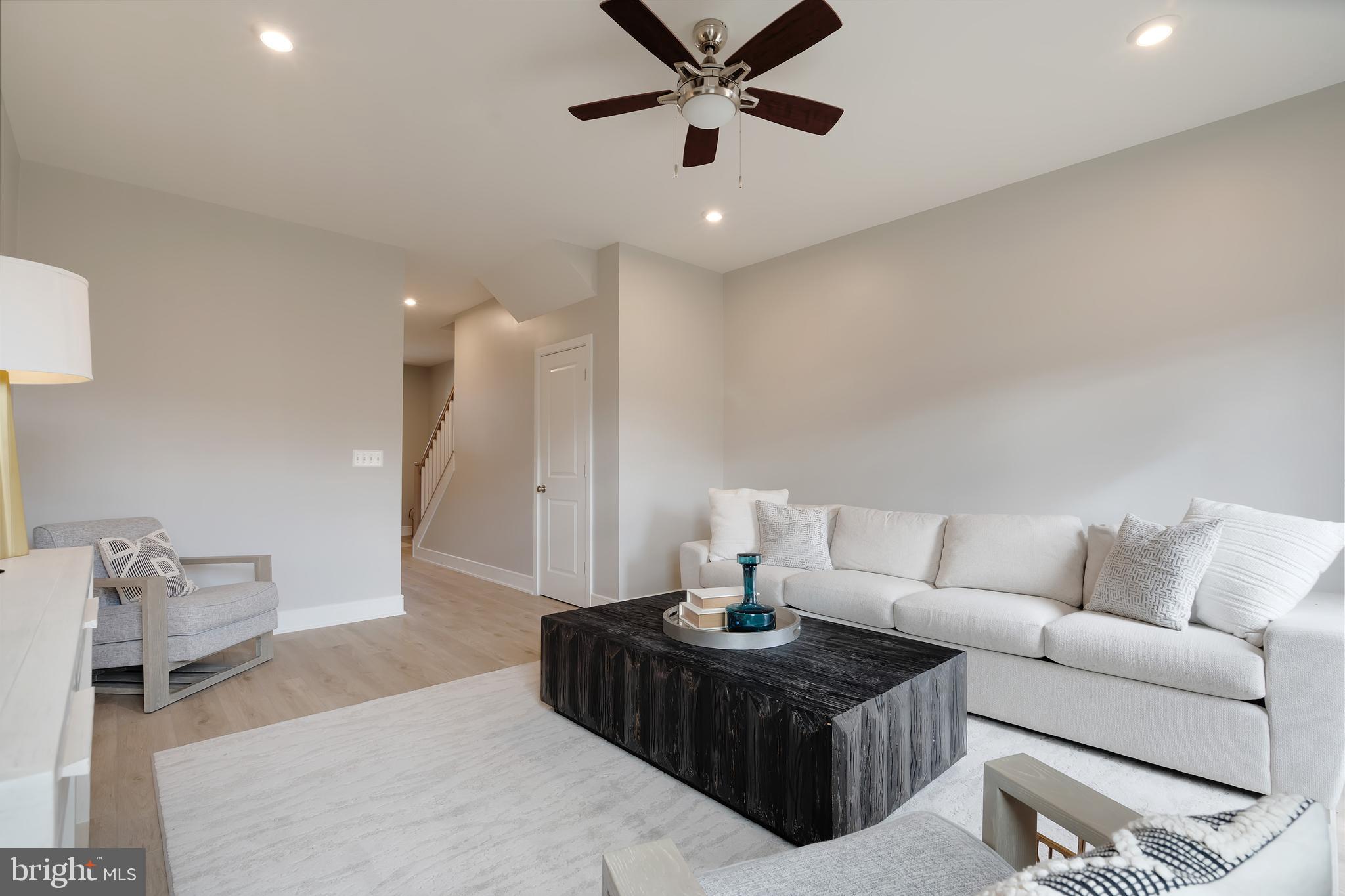 LAKE FREDERICK - Residential