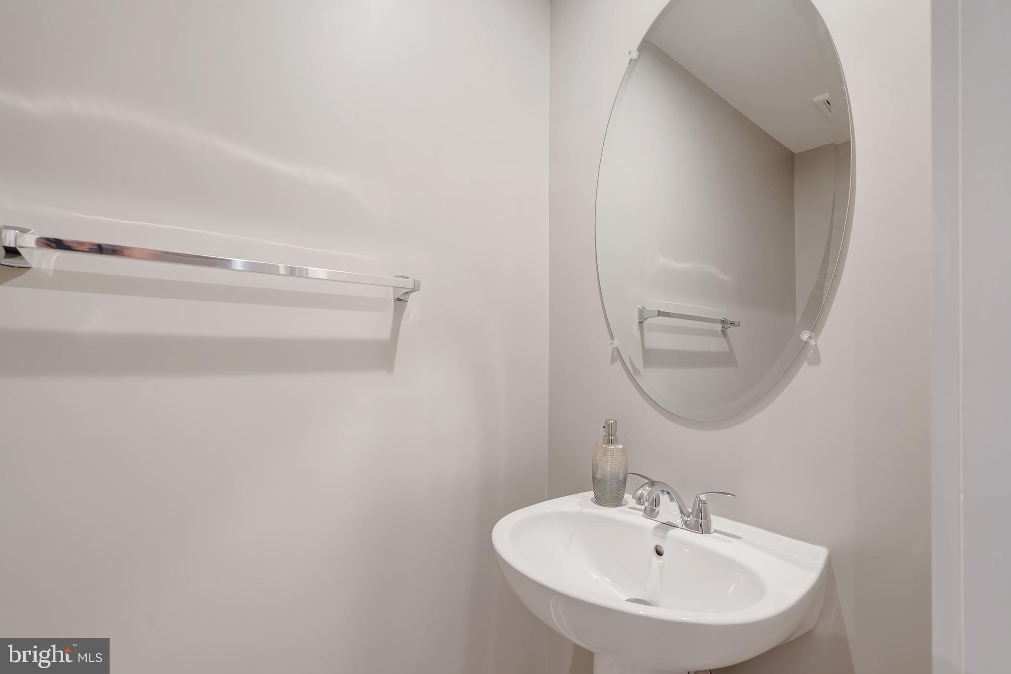 LAKE FREDERICK - Residential