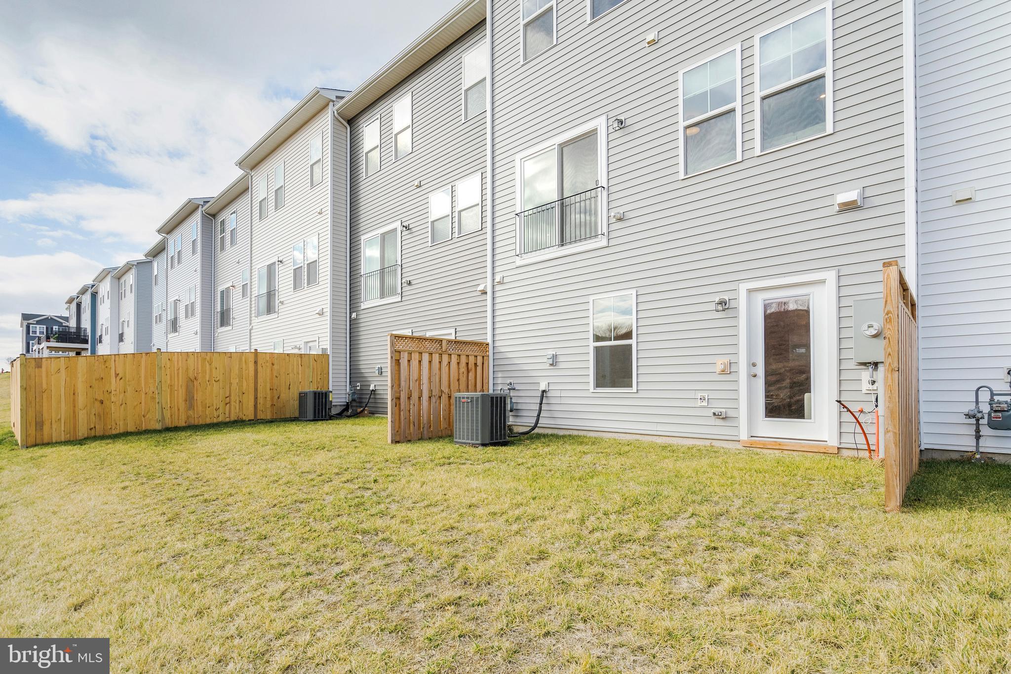 LAKE FREDERICK - Residential