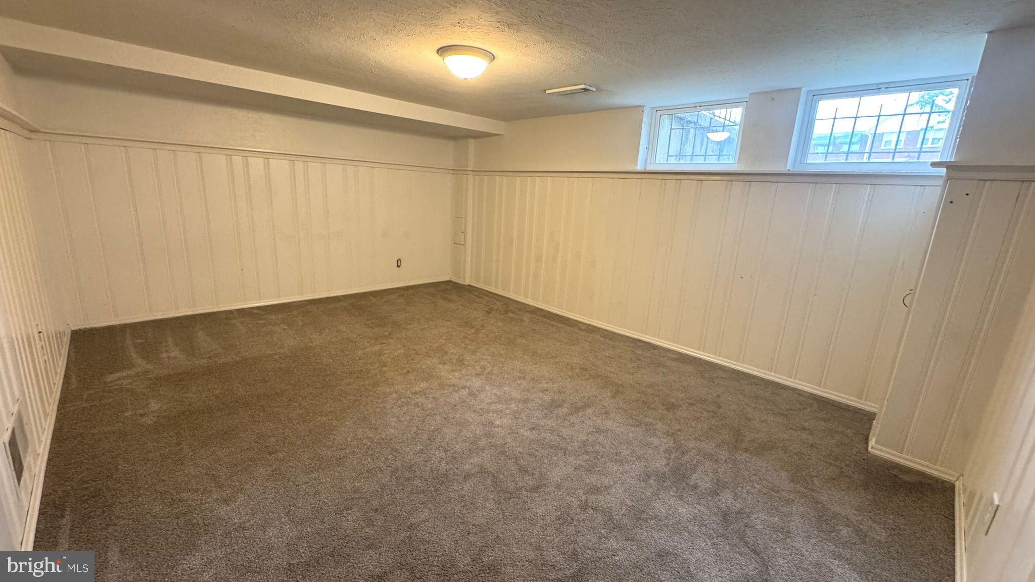 ACADEMY ACRES - Residential Lease