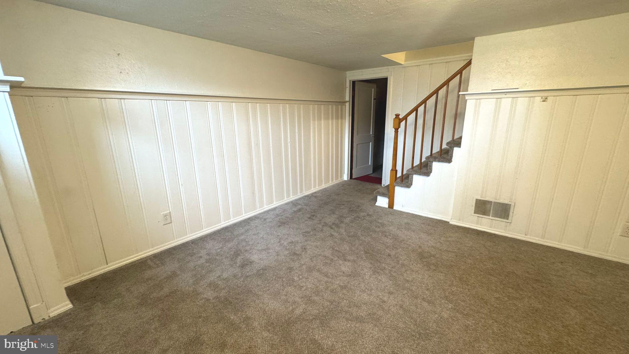 ACADEMY ACRES - Residential Lease