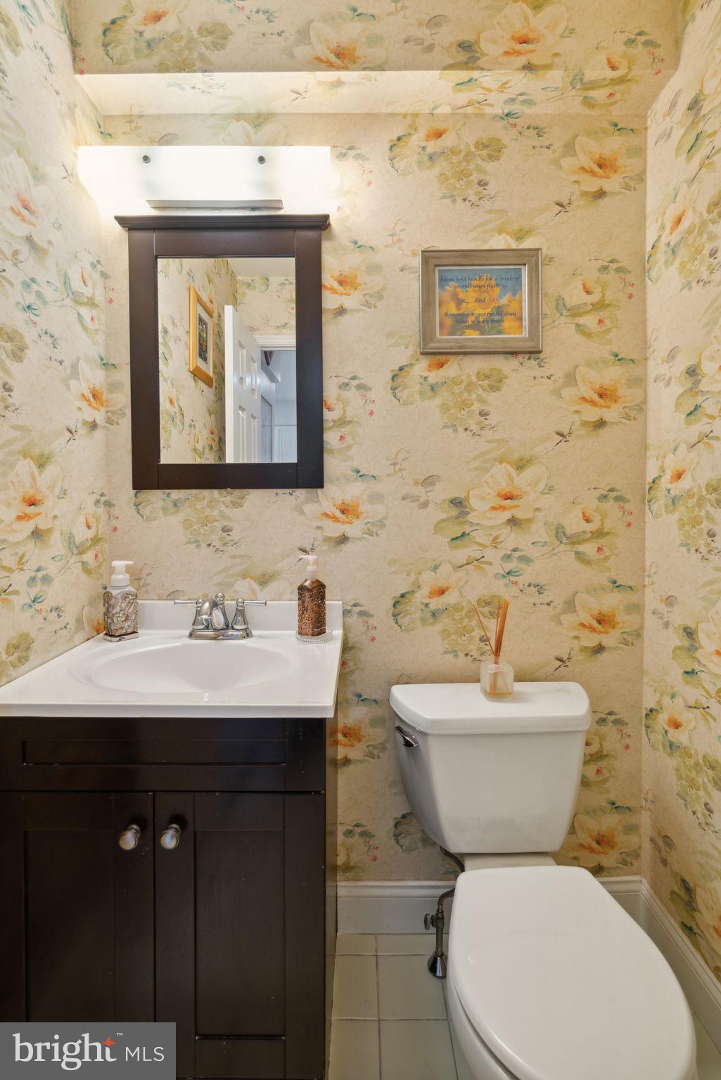 LOGAN SQUARE - Residential