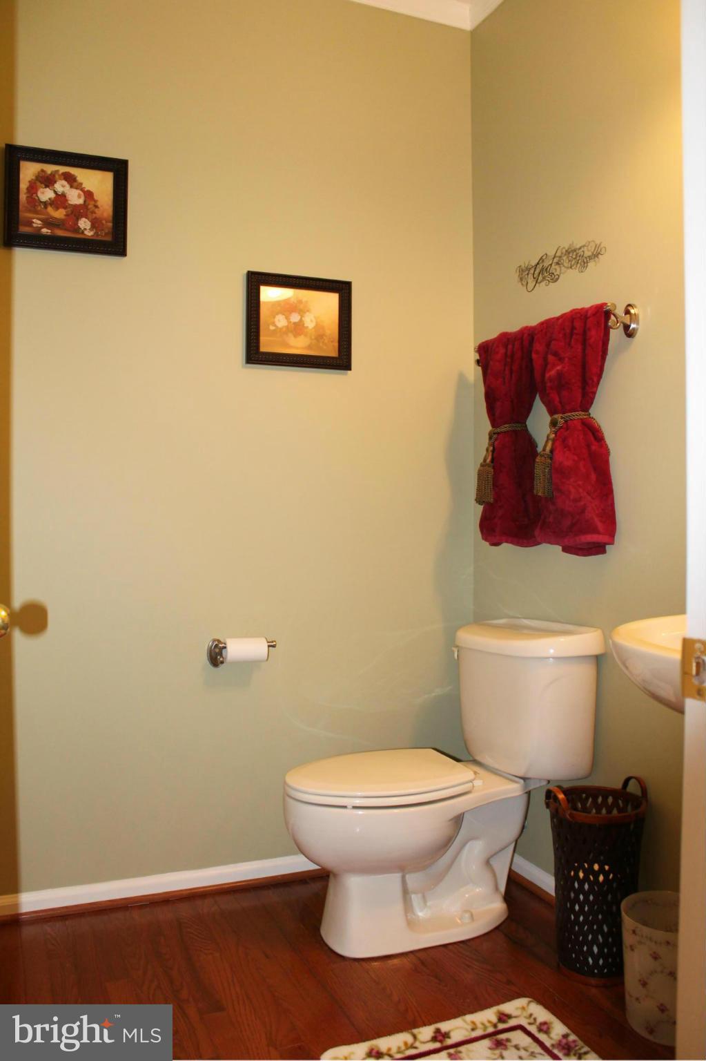 VILLAGE AT LORTON VALLEY - Residential Lease