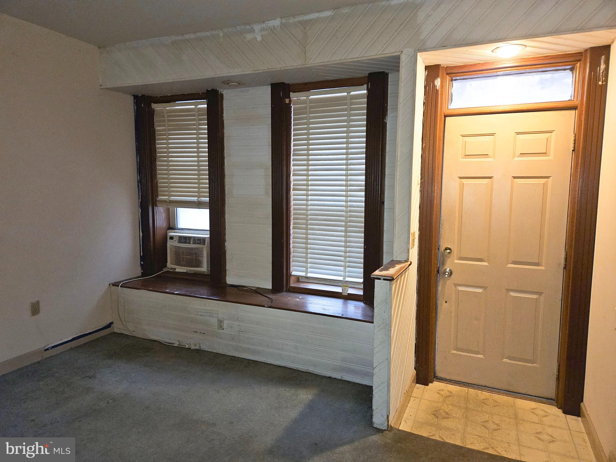 DOWNTOWN YORK - Residential