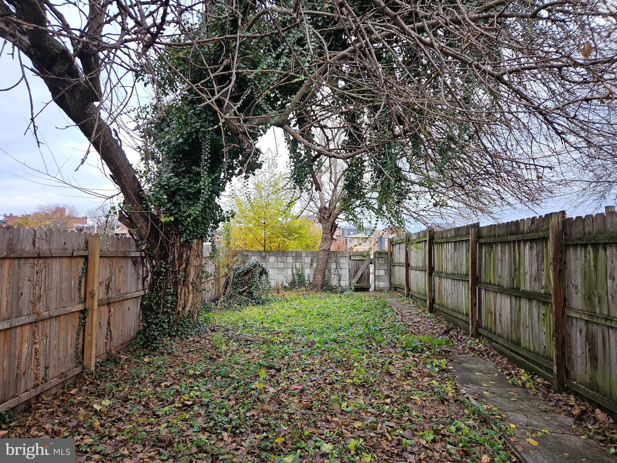 DOWNTOWN YORK - Residential