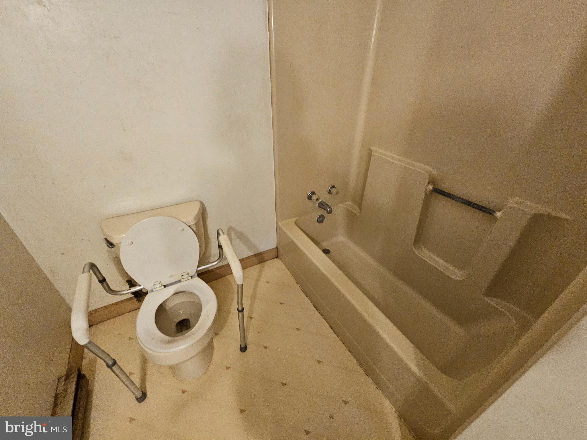 DOWNTOWN YORK - Residential