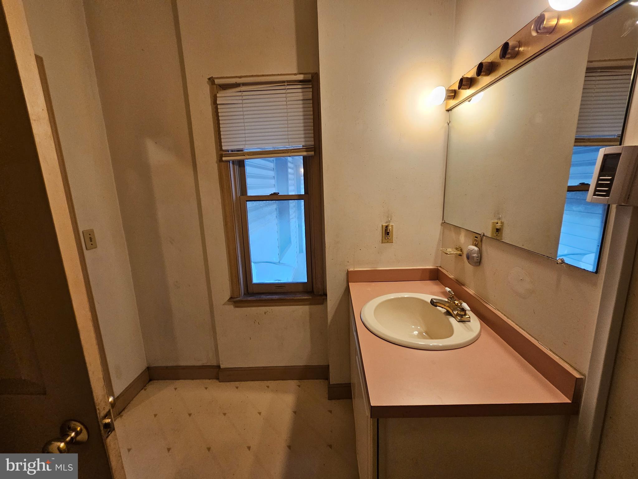 DOWNTOWN YORK - Residential