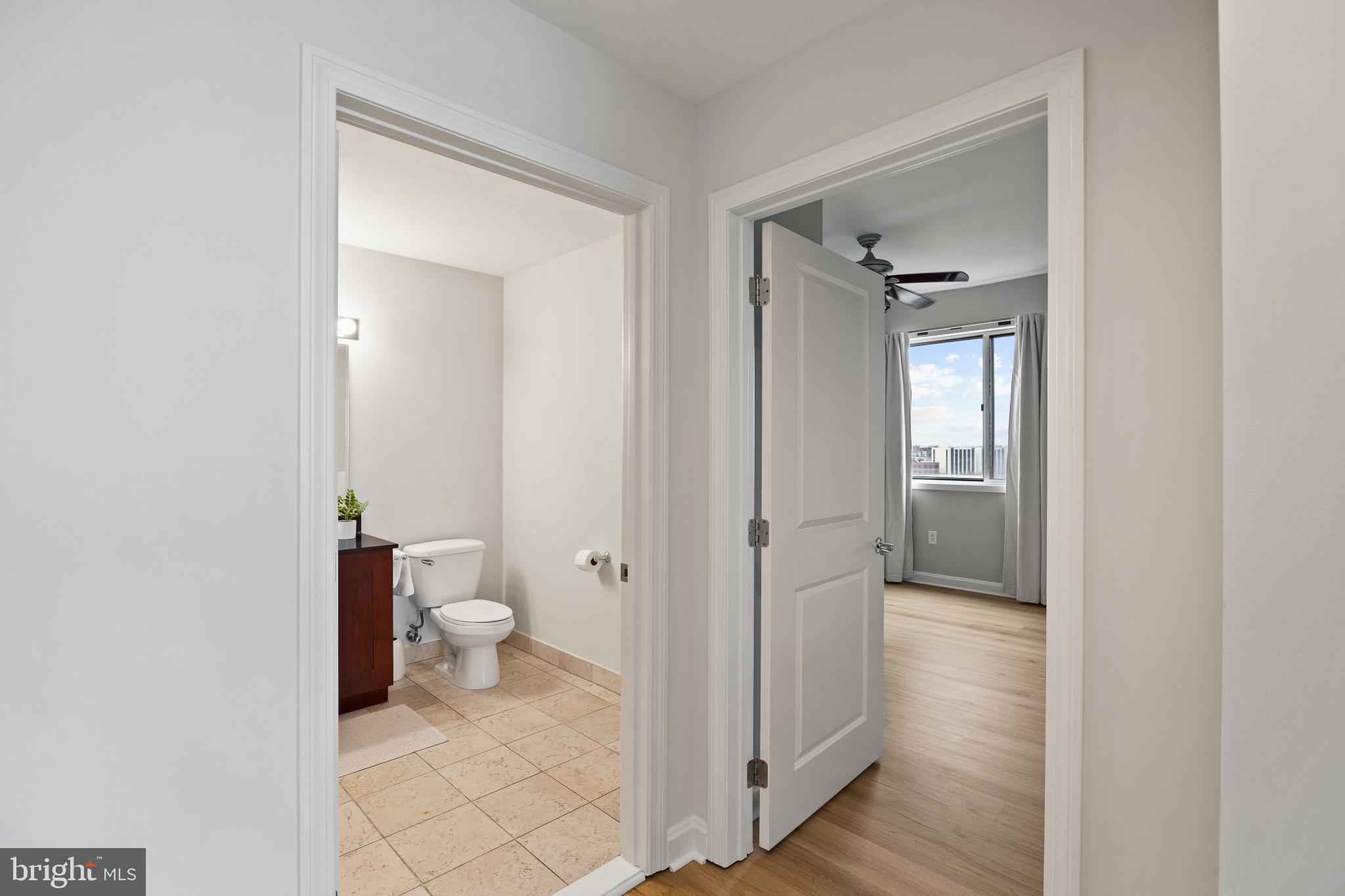 WATERFRONT SQUARE - Residential