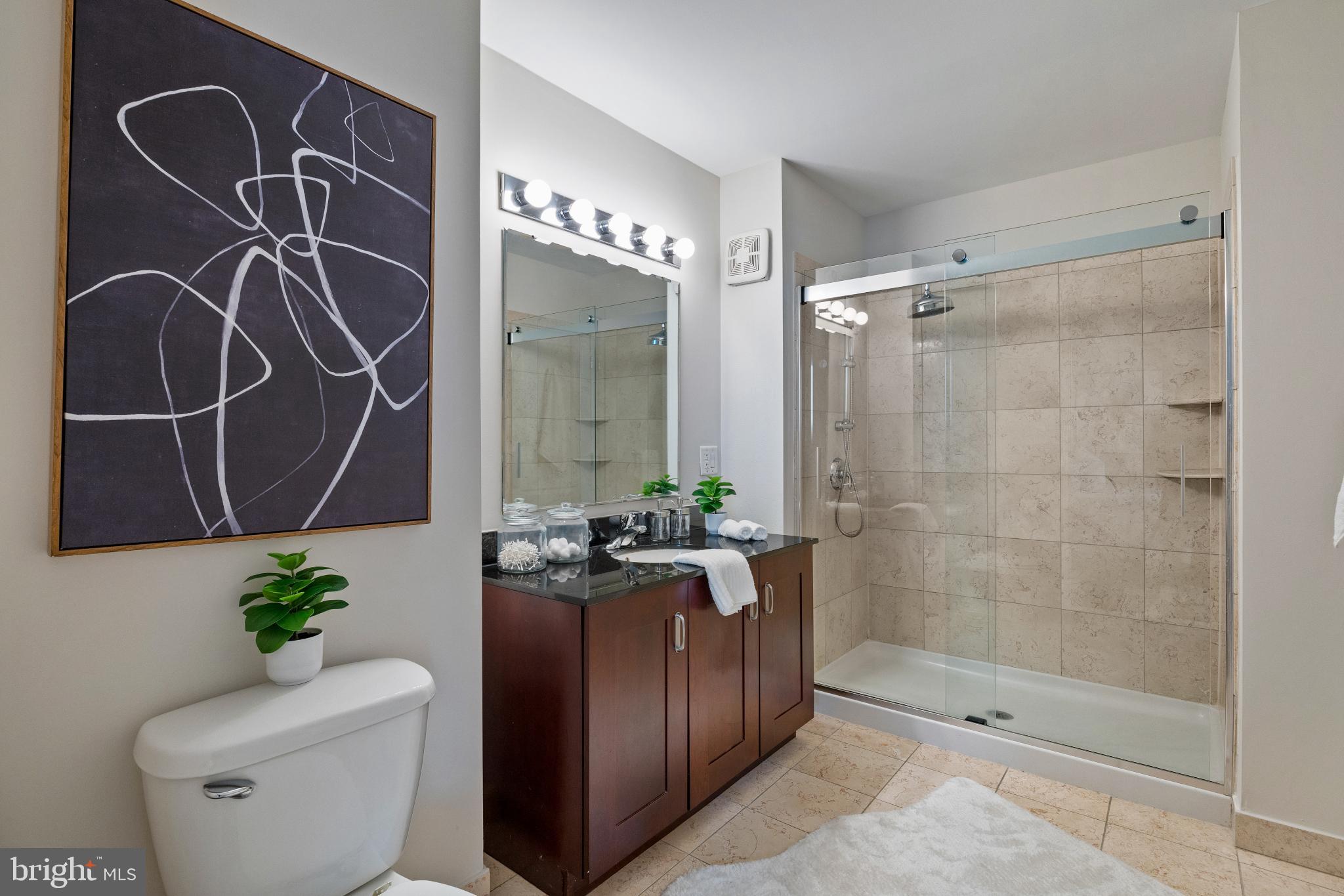 WATERFRONT SQUARE - Residential