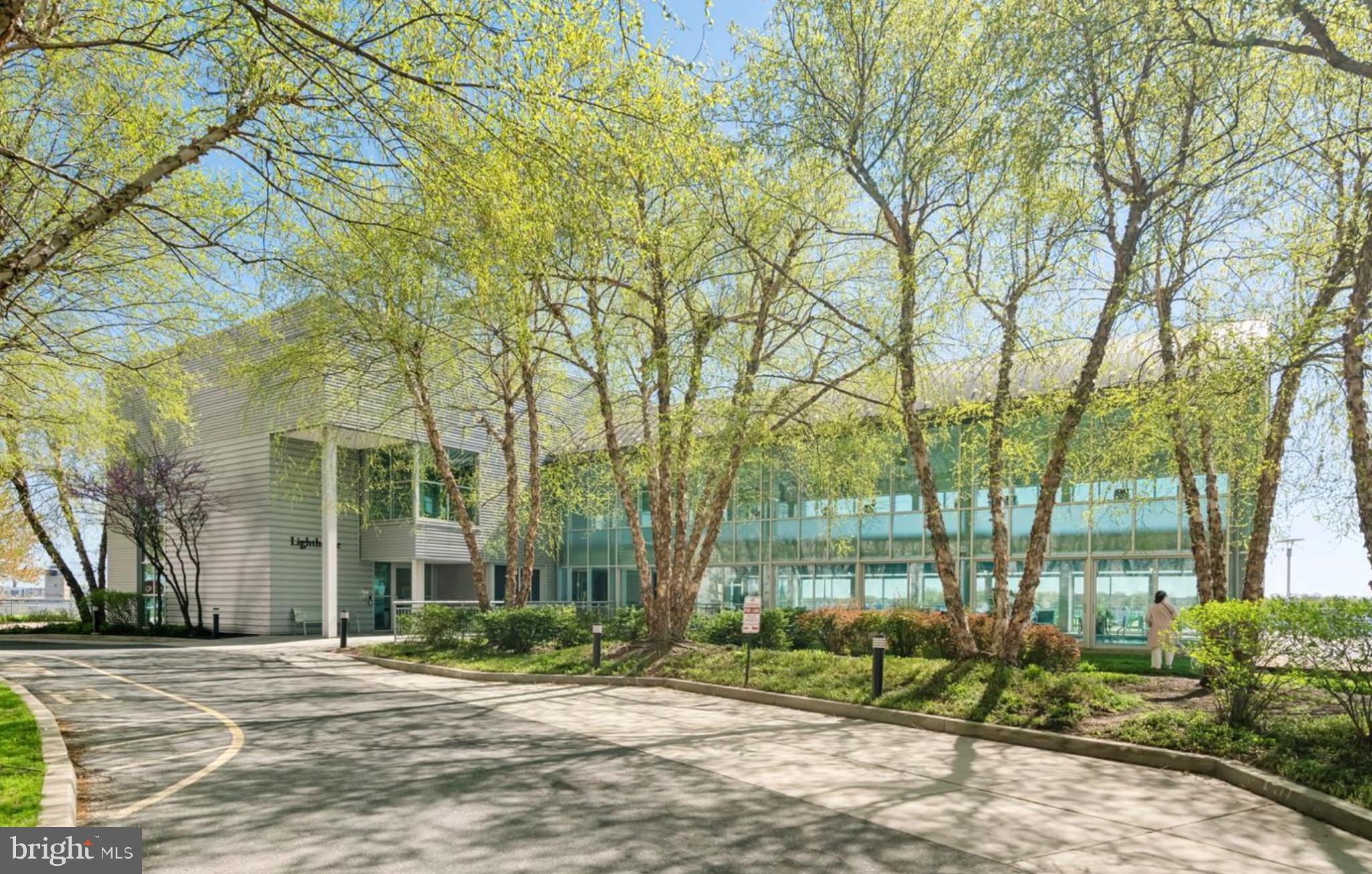 WATERFRONT SQUARE - Residential