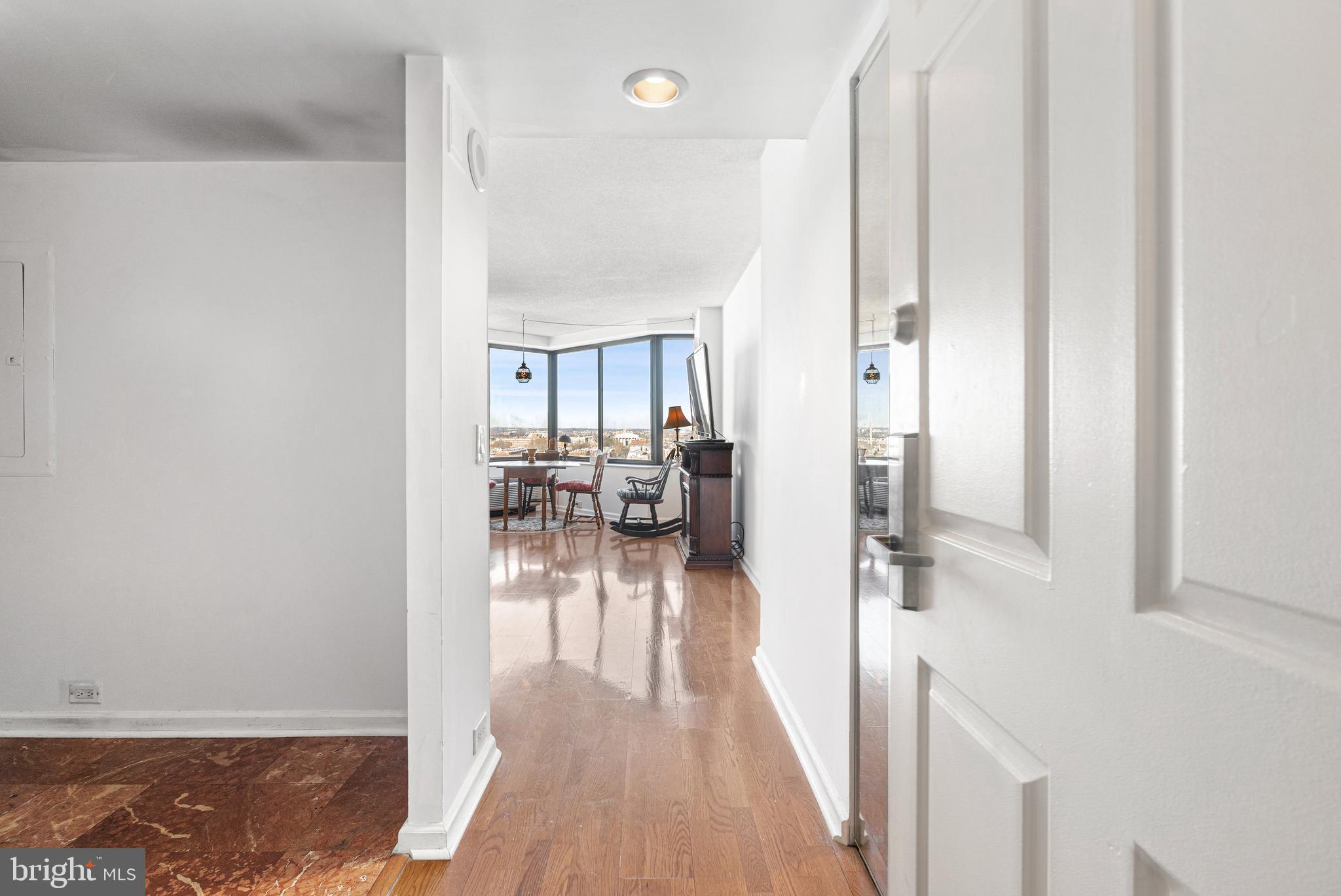 2001 HAMILTON STREET 2003