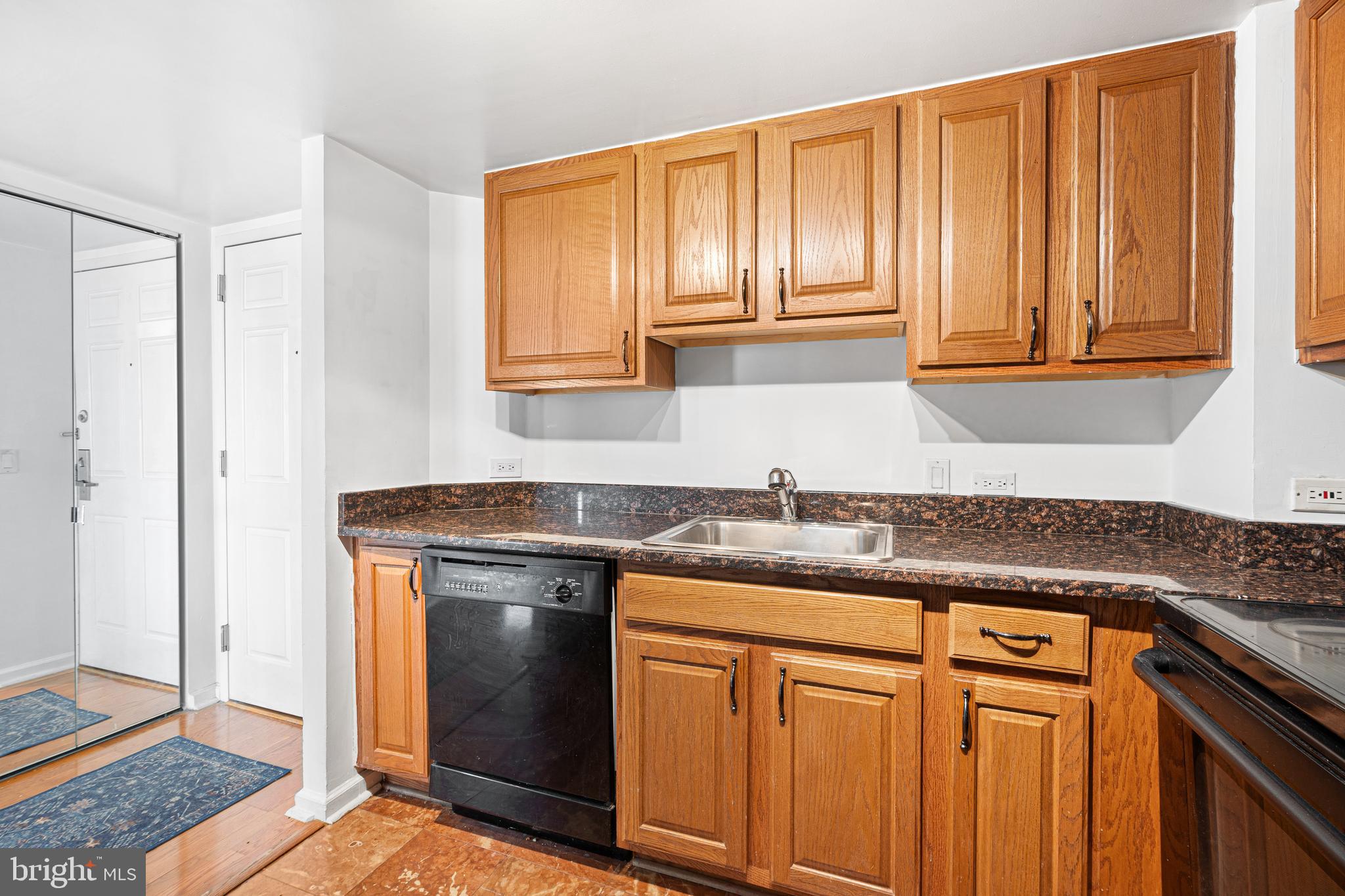 ART MUSEUM AREA - Residential