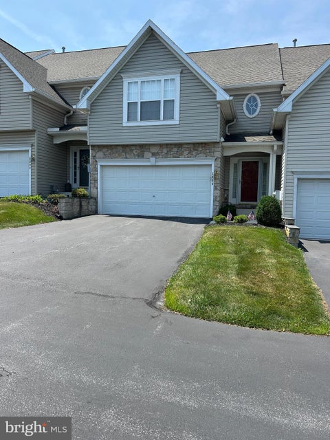 Photo of 2394 E Slater Hill Lane E #12, YORK, PA 17406 (MLS # PAYK2106932)