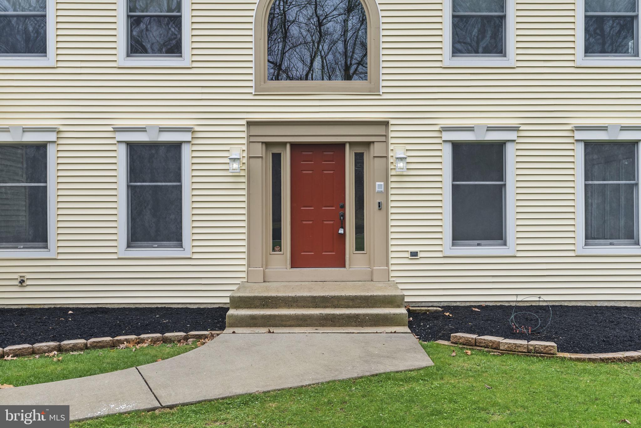 13 STONY CREEK COURT