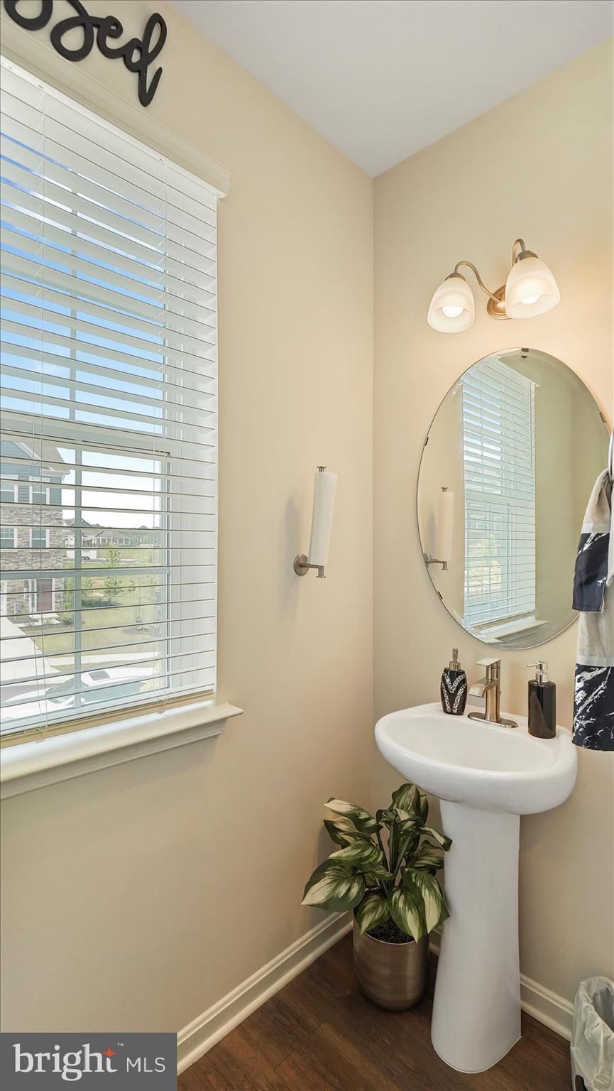 ROSEDALE - Residential