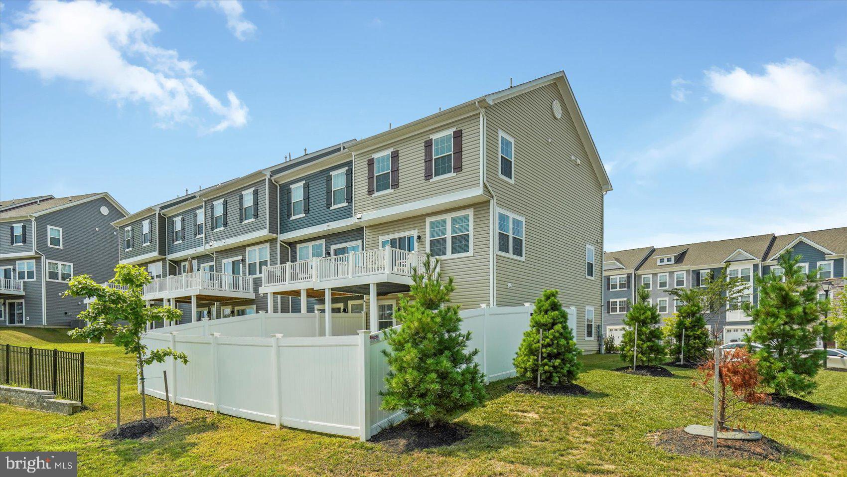 ROSEDALE - Residential