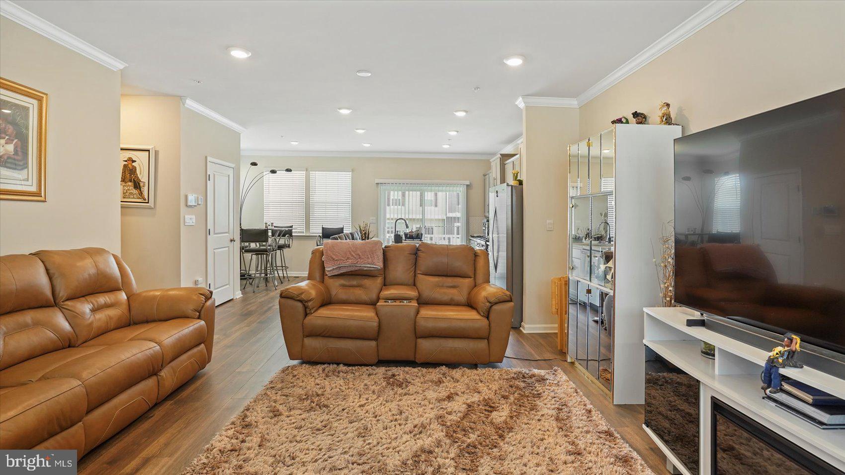 ROSEDALE - Residential