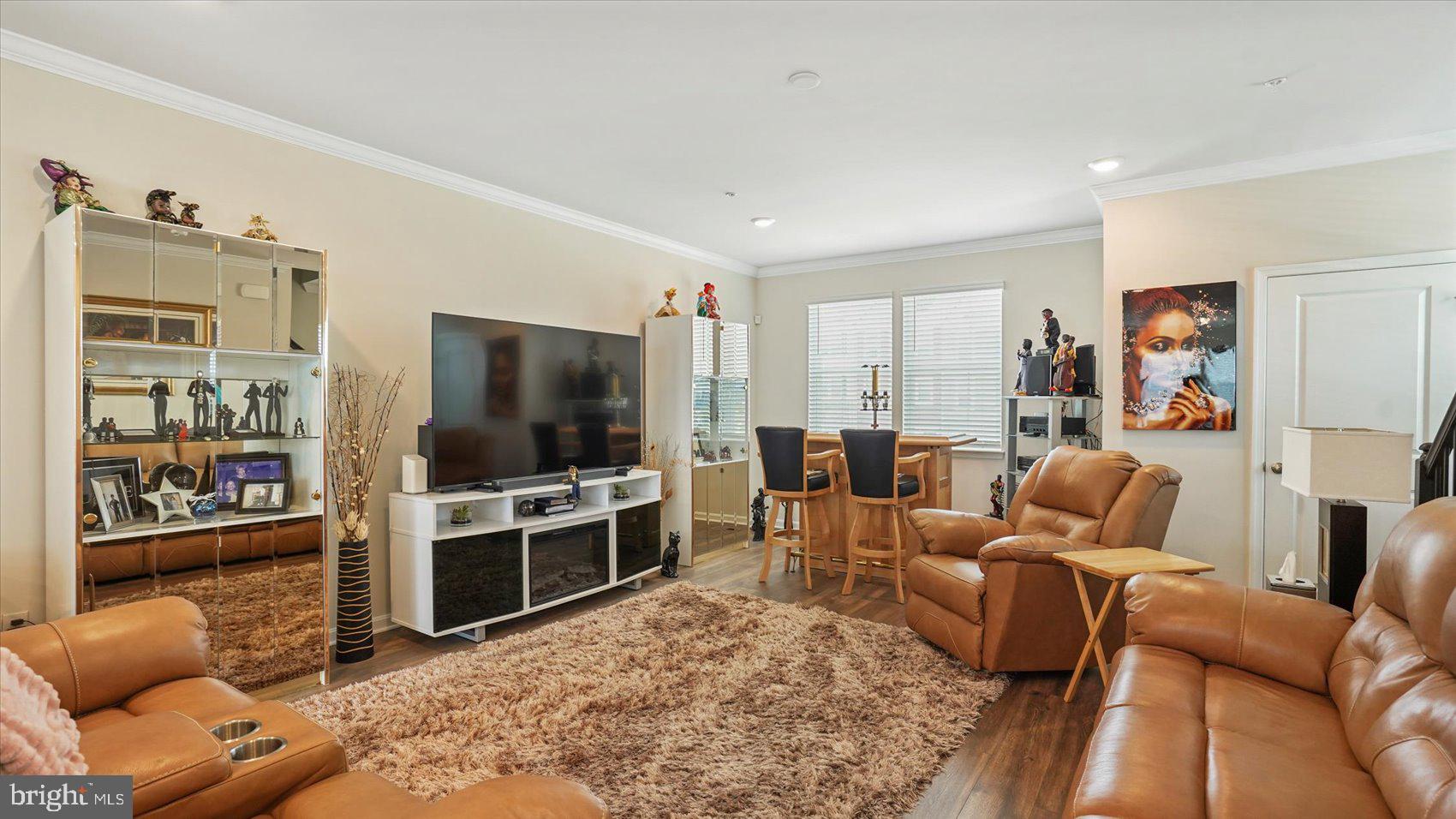 ROSEDALE - Residential