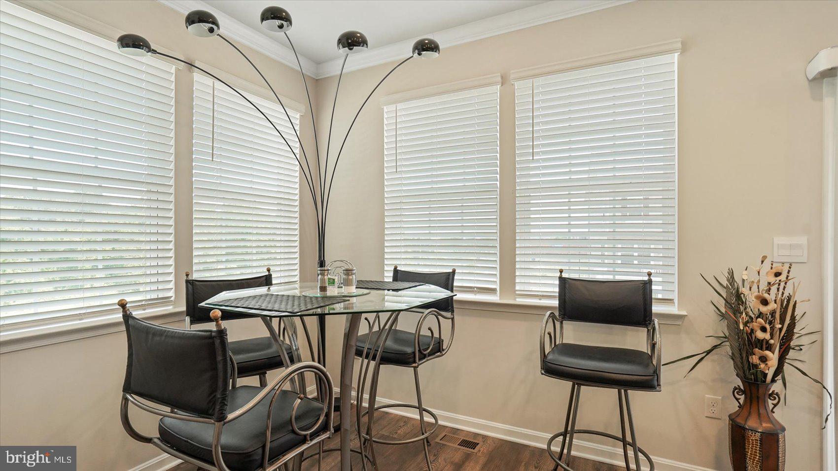 ROSEDALE - Residential