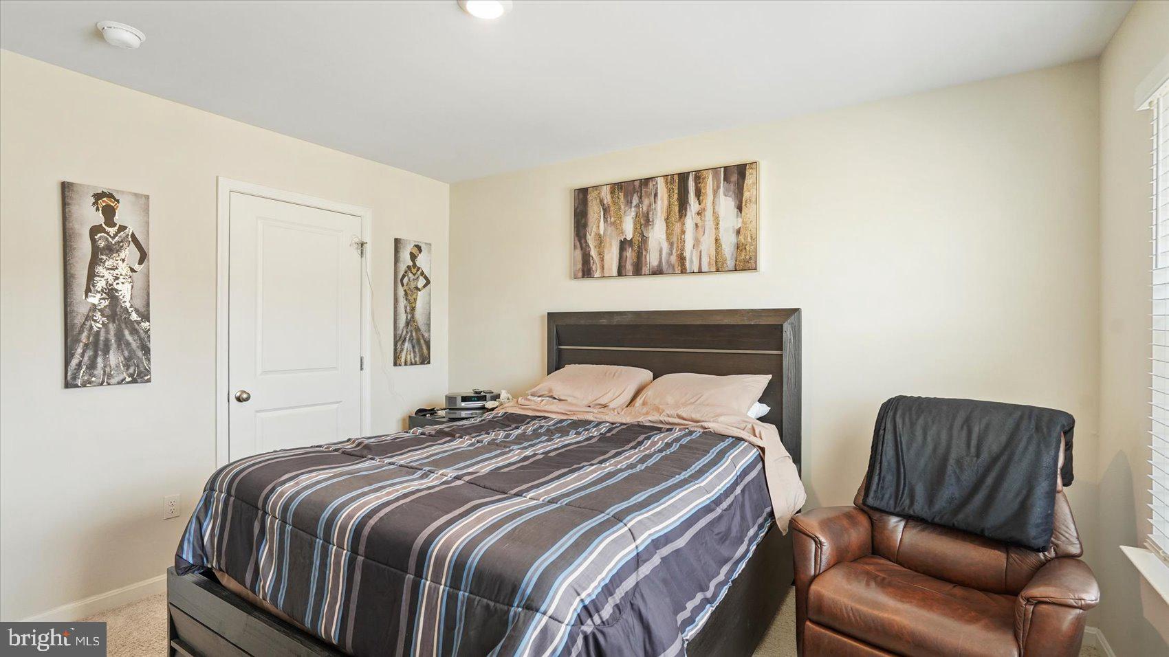 ROSEDALE - Residential