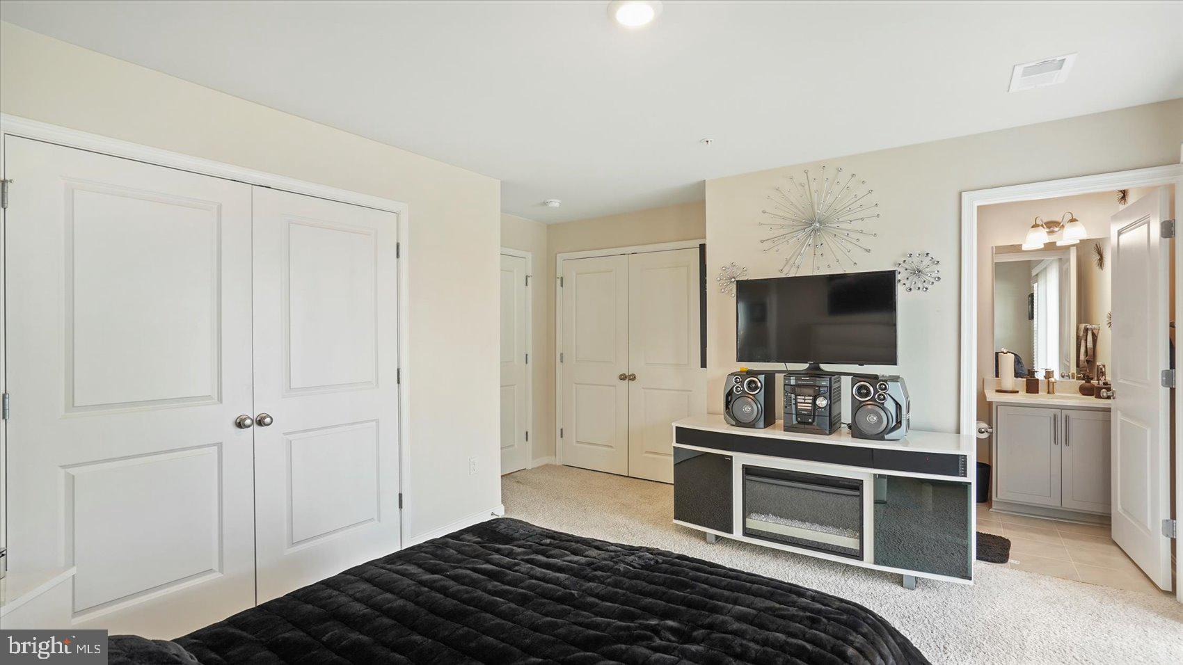 ROSEDALE - Residential