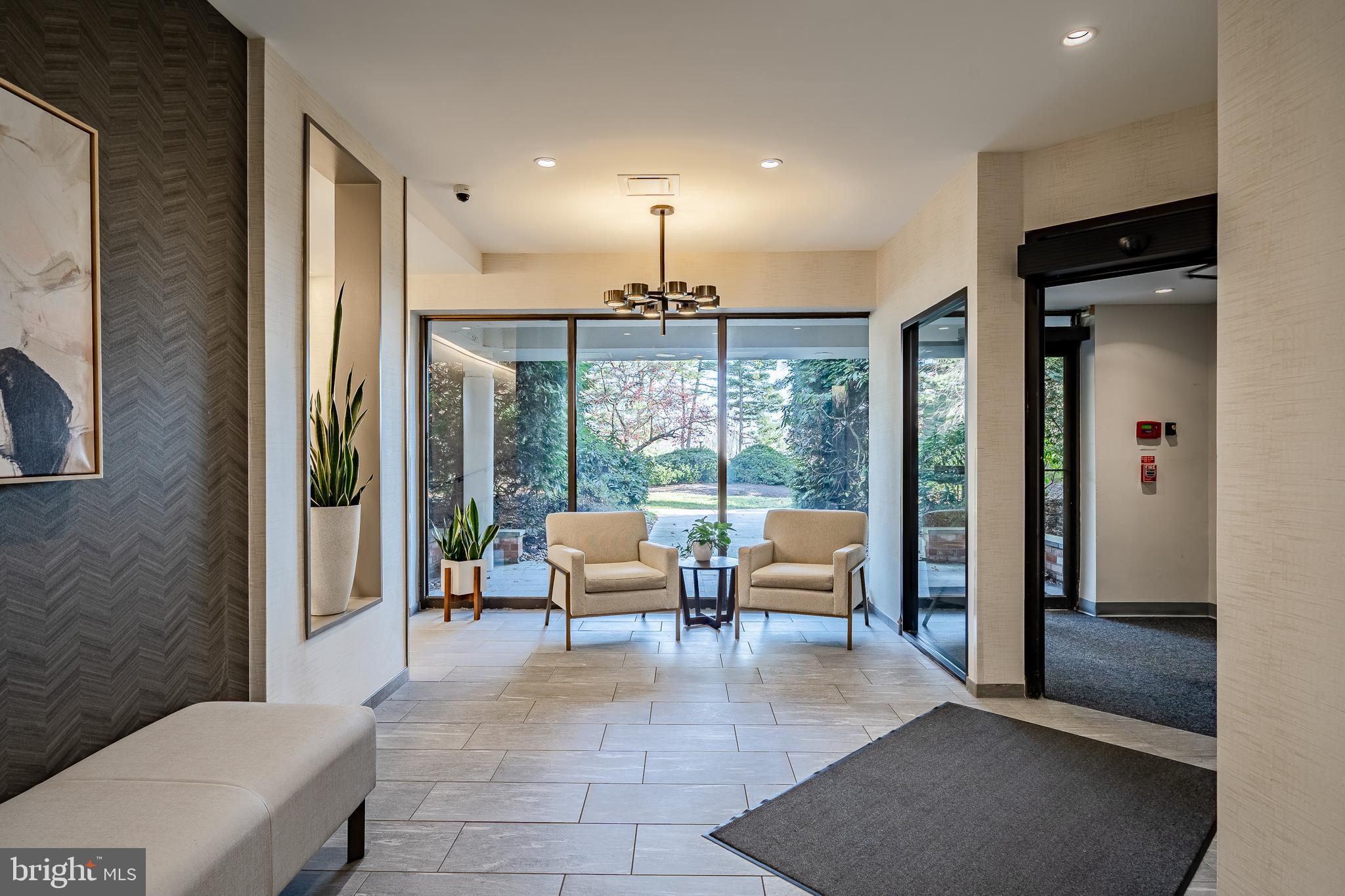 OAK HILL - Residential