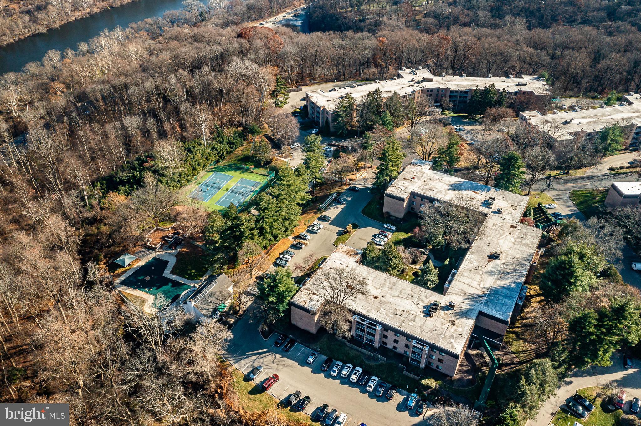 OAK HILL - Residential