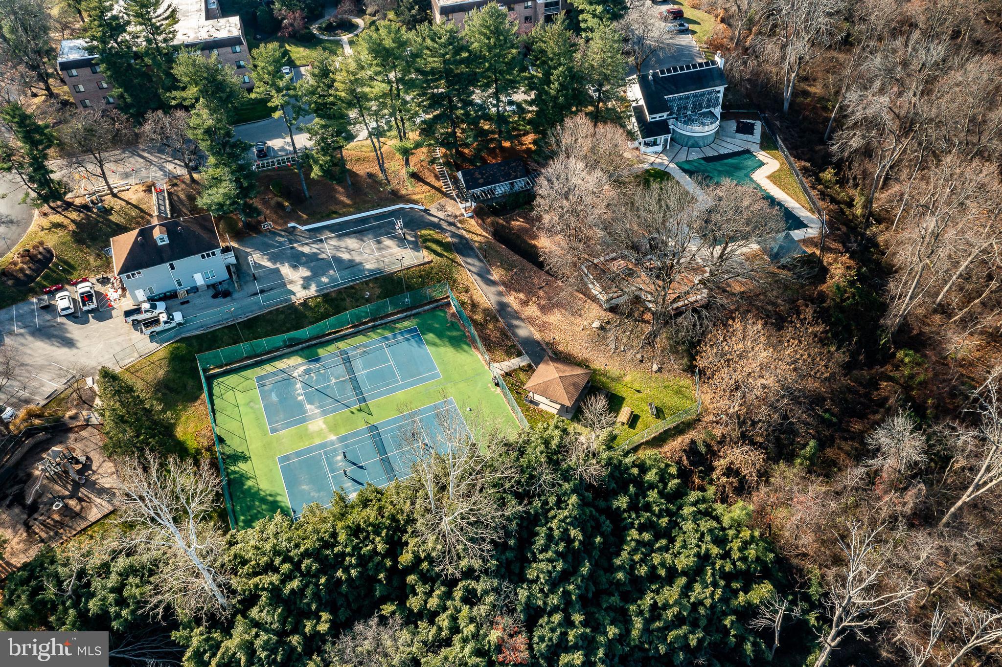 OAK HILL - Residential