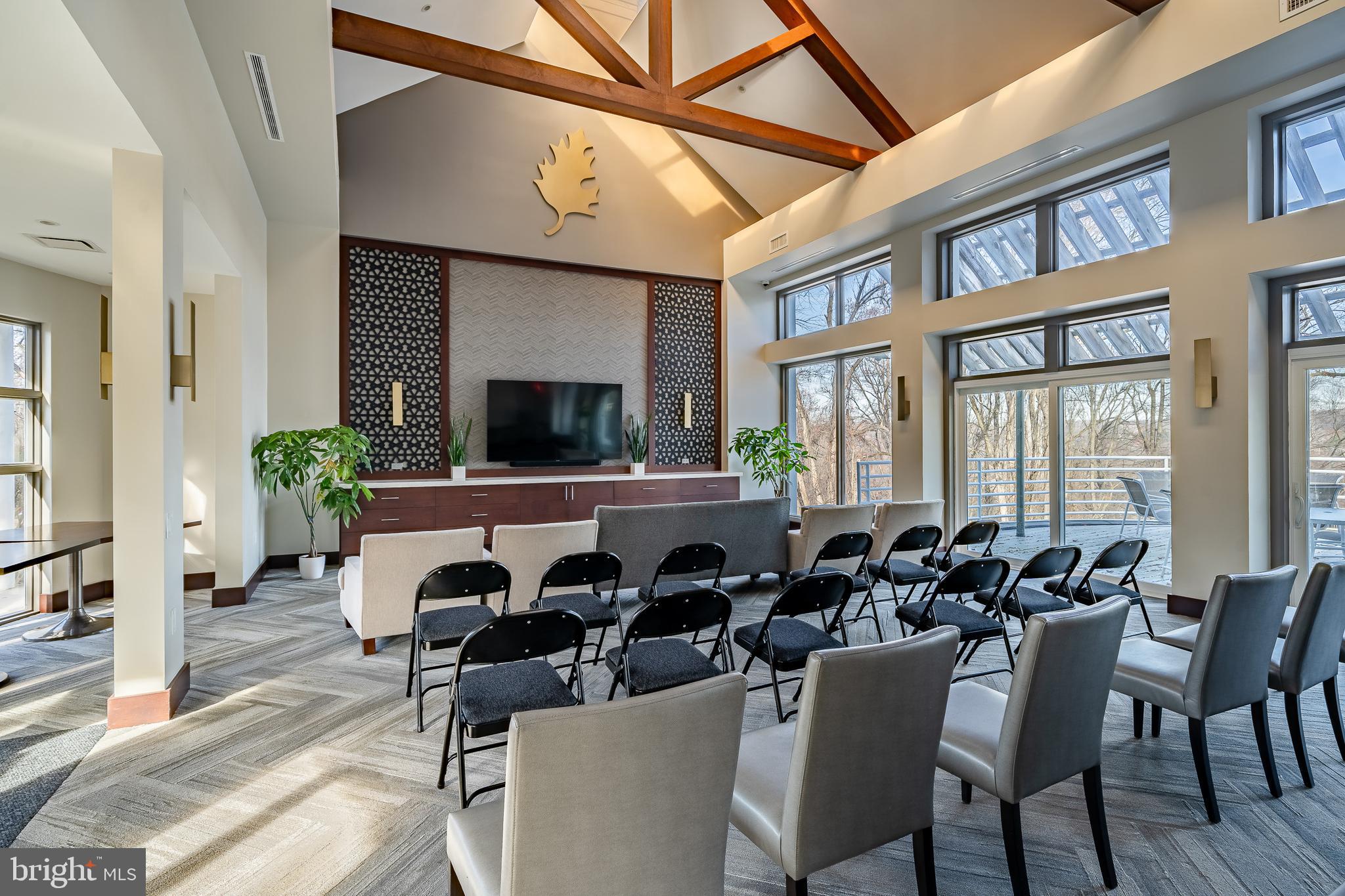 OAK HILL - Residential