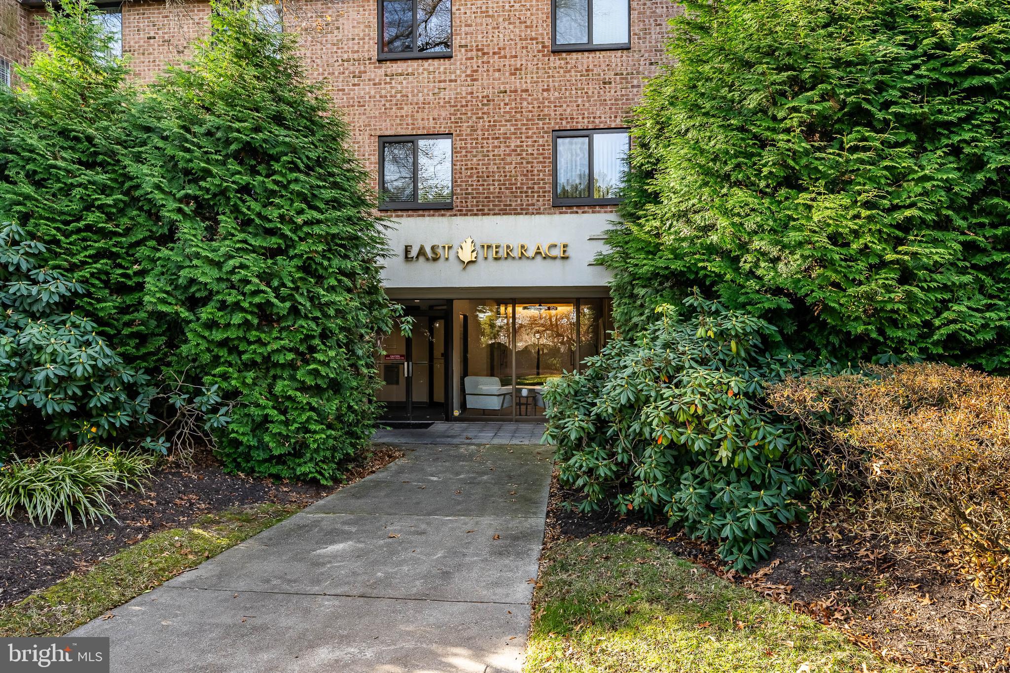 OAK HILL - Residential