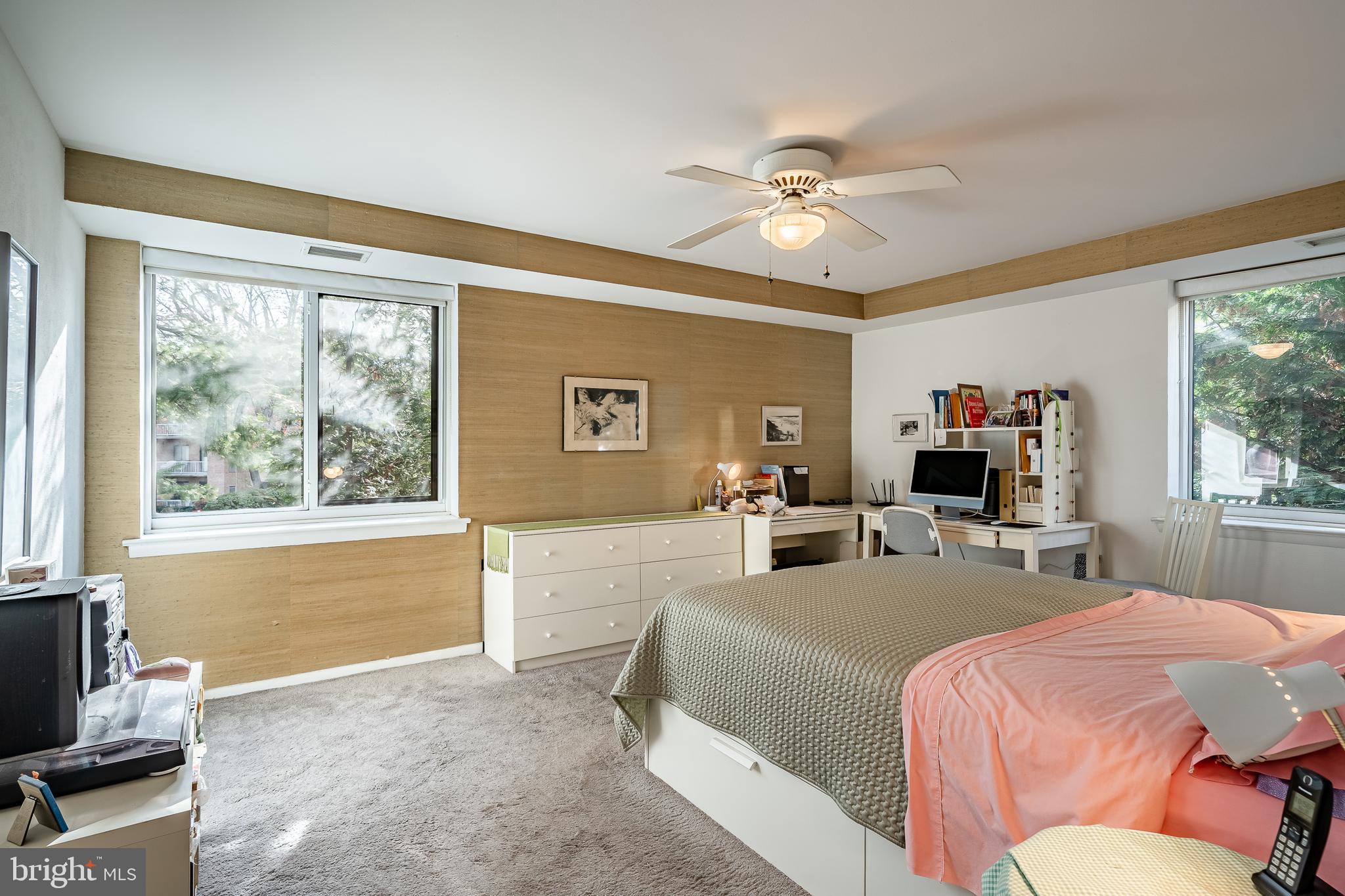 OAK HILL - Residential