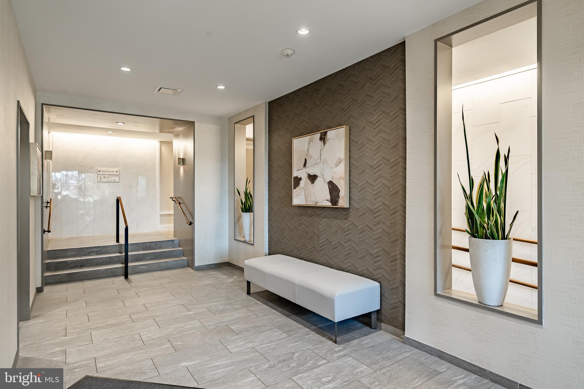 OAK HILL - Residential